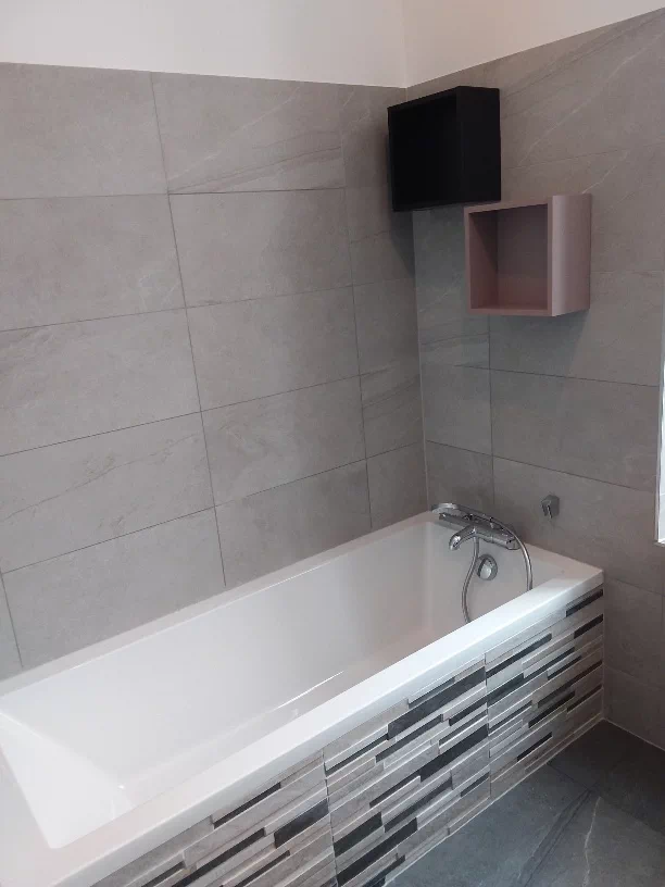 Rénovation de Salle de bain à Saint Denis La Chevasse par Robin et Fils