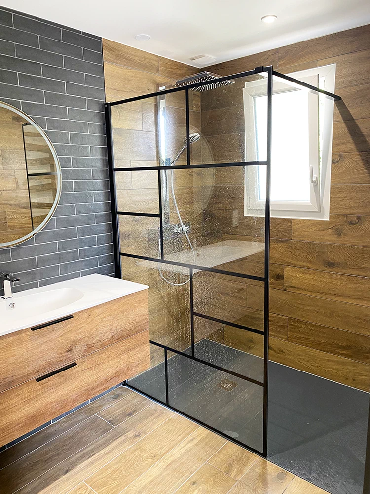 Rénovation de Salle de bain à Saint Denis La Chevasse par Robin et Fils